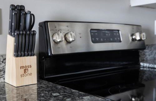 1BR Near UAB with Free Parking, Fast Wi-Fi, Workspace - Foto 26