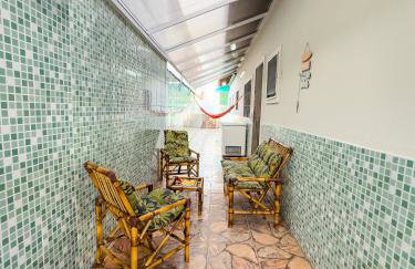 Casa na Praia, Piscina, Cascata, Churrasqueira, 2 Vaga carro, Redes de descanso - Foto 4
