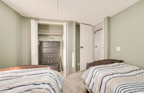 1 Mi to Otsego Lake Pet Friendly Family Home - Foto 19