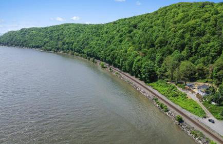 Hudson Escape W Hot Tub Bridge View - Foto 39