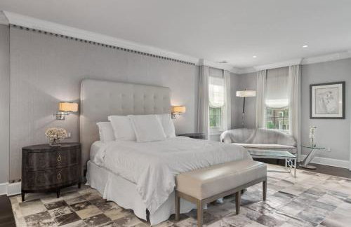 Luxury Princeton Estate Pool, Hot Tub, Sleeps 20 - Photo 23