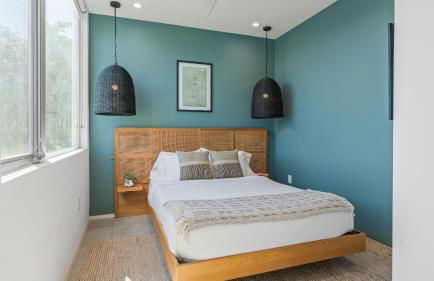 Sleeps 32 Private Compound w Putting Green Bouldin Collective by AvantStay - Foto 75