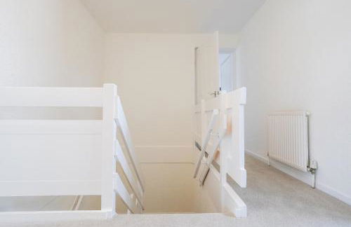 Livingston 4 Bed + Car Space - Foto 16