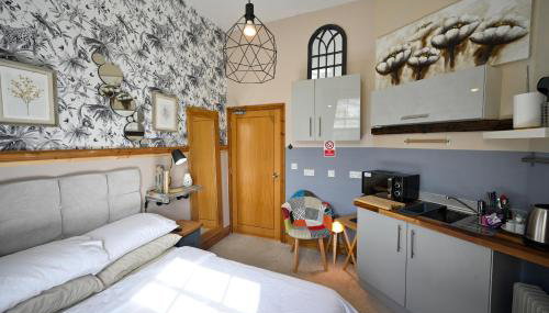 Cherry Tree Studio - Photo 2