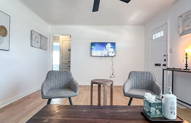 2BR Cozy Winter Respite Haven in Midwest City - Photo 9