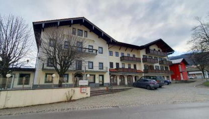 Restaurant Athen & Appartements Bergen - Photo 2