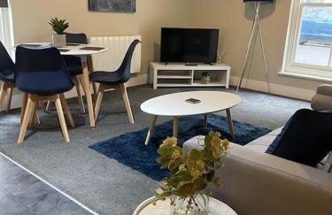 Willow House by Shortstays4U A lovely 2bedroom Townhouse with free parking in town centre! - Foto 3