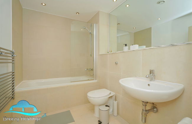 2 Bed Flat - Sleeps 6 - Parking - Wifi - Foto 6