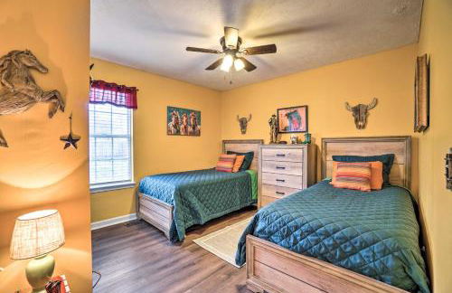 Suburban Getaway with Game Room, 19 Mi to Nashville! - Foto 20