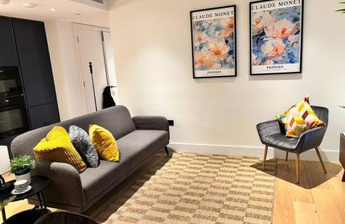 Luxury 2BR- Sleeps 5- Westfield Apartment- 3 min to station- Perfect for Families Shopping - Foto 33