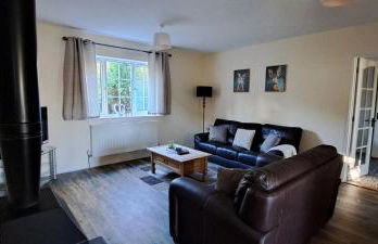 Sizeable 4 bed property on Huntingdon Ring road - Foto 7
