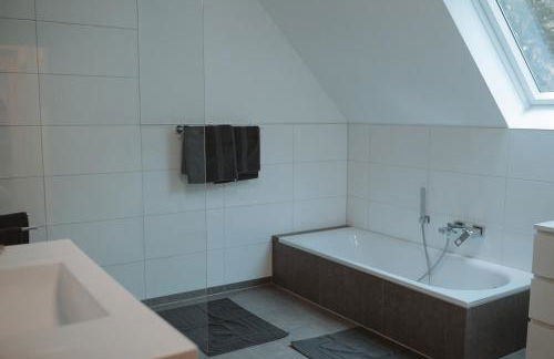 Moderne Wohnung bis zu 6 Personen - Foto 9