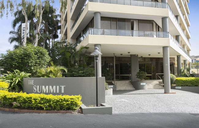 The Summit Apartments - Photo 29