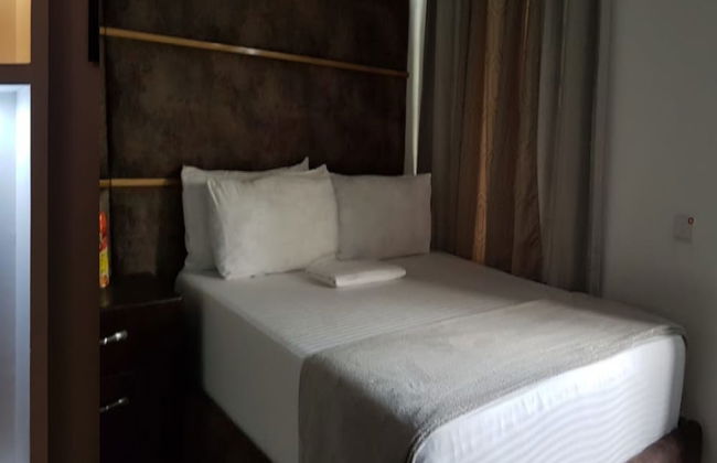 Mkamiti Villa Airport Hotel - Photo 5