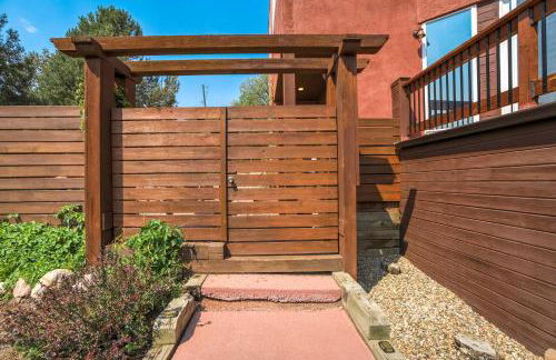 Sunstone Mesa Luxe Broadmoor Getaway w Hot Tub - Foto 7