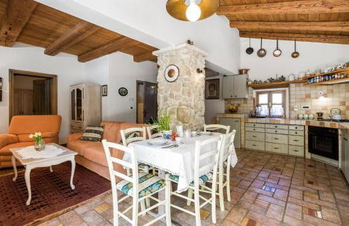 Amazing Home In Moscenice With Wifi - Photo 5