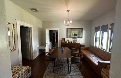 Farmhouse Oasis w Pool Heated Spa Treehouse and Game Room Located Centrally off I-4 - Foto 33