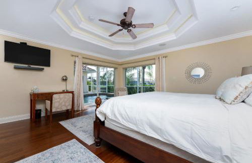 Villa Hibiscus-Waterfront-Free Heated Pool-Dock-Bikes-Other Amenities - Photo 36