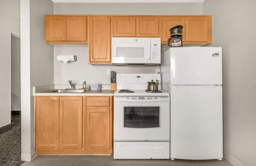 Pool and Hot Tub Ground Floor Studio - Oceanfront - Full Kitchen - Patio - Foto 14