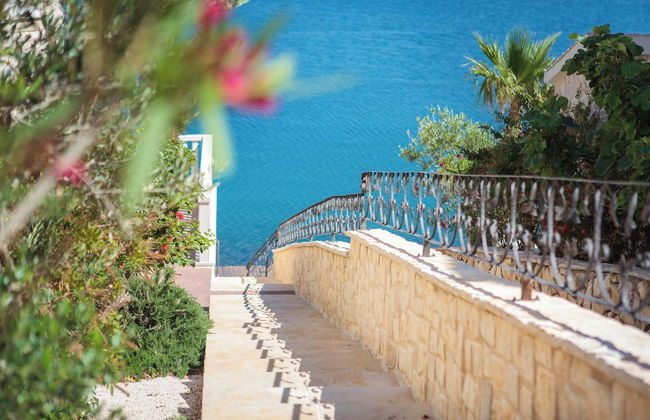 Luxury at Villa Cama - Your Dream Vacation Rental! - Foto 38