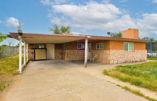 Cozy Home with Patio 24 Miles to Carlsbad Caverns NP - Foto 20