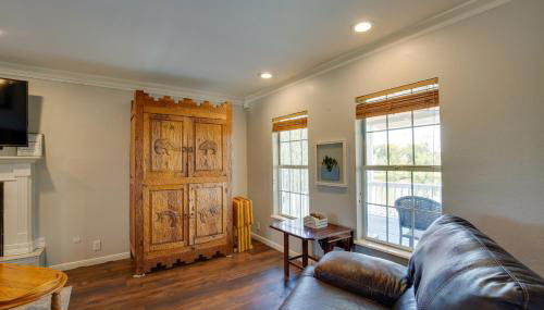 Game Room and Dock Waterfront Granbury Lake Retreat - Foto 5