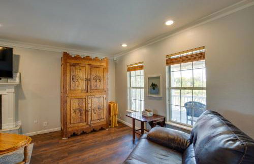 Game Room and Dock Waterfront Granbury Lake Retreat - Foto 5