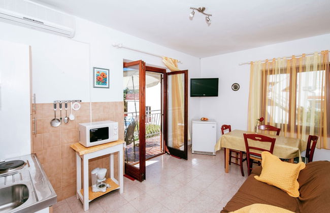 Spacious First Floor Accomodation With 2 Apartments, Near the Beach - Foto 20