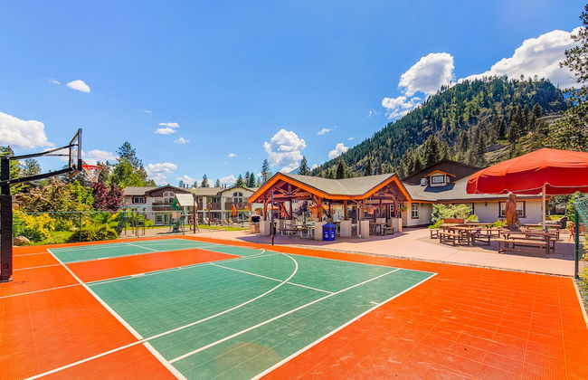 Icicle Village Winter Wonderland. Pool - Foto 26