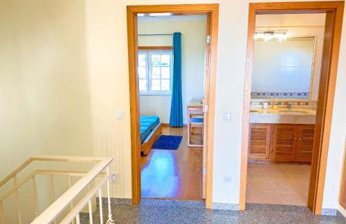 Balaia Poolside House with Sea View by BeCherish - Foto 26