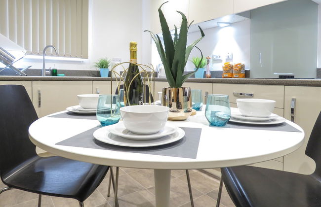 Tudors eSuites Apartment with 4 Beds - Foto 12