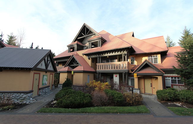 Sunpath Condos by Whistler Retreats - Photo 1