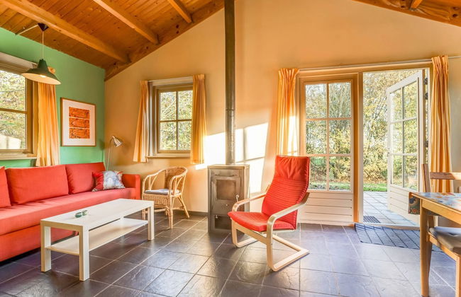 Tranquil Holiday Home in Lage Zwaluwe With Terrace - Photo 34