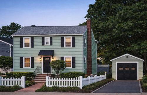 Stay at Beverly Shops - Photo 1