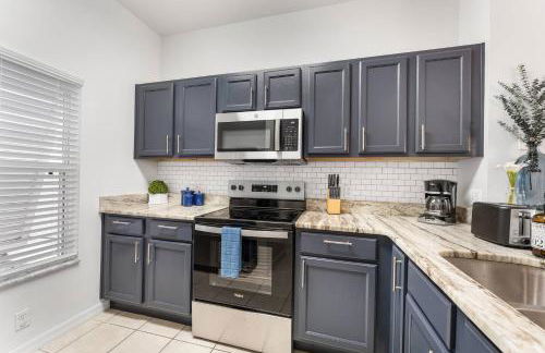 Stay Close to Disney in Your 3-Bedroom Haven - Foto 10