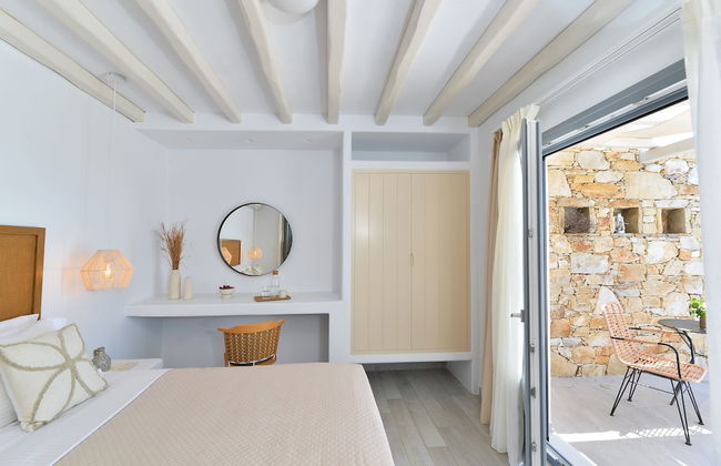 Mythology Naxos Villas & Suites - Photo 33