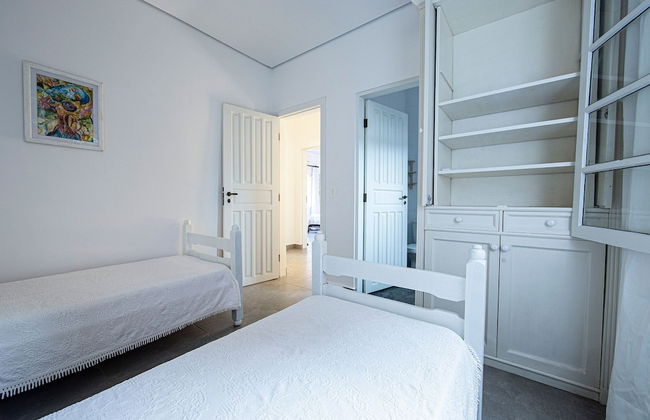 4 quartos piscina 350 m praia - Foto 9