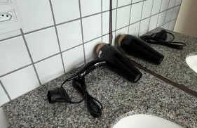 Simple Apartment, Heart of the Action! - Photo 9