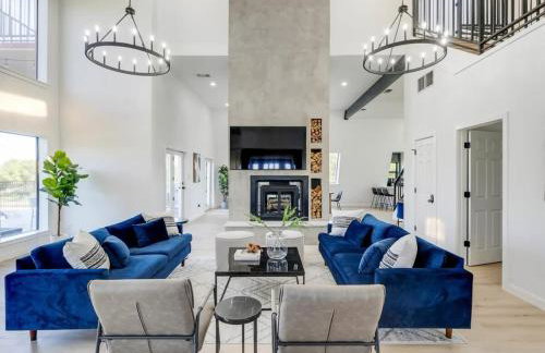 Modern Home - 1 Acre Lot w Pool Patios Jacuzzi - Foto 9