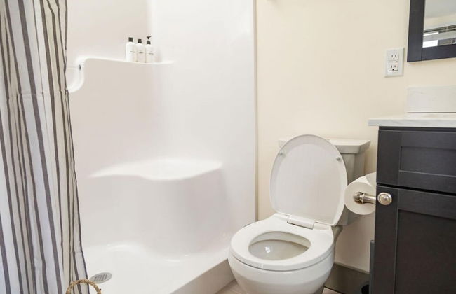 Luxury Multi-unit Historic Building Near Downtown - Photo 38