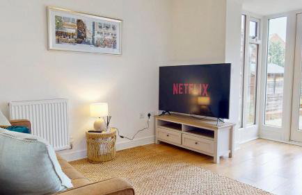 Weldon Road - Townhouse Overlooking the Park with Parking - Foto 28