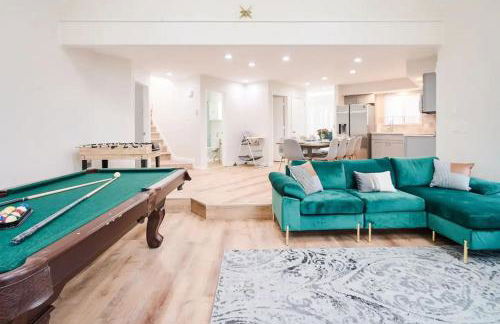 Luxury Family Escape Hottub/sauna/billiard/pool 4 Bedroom Home by RedAwning - Foto 13