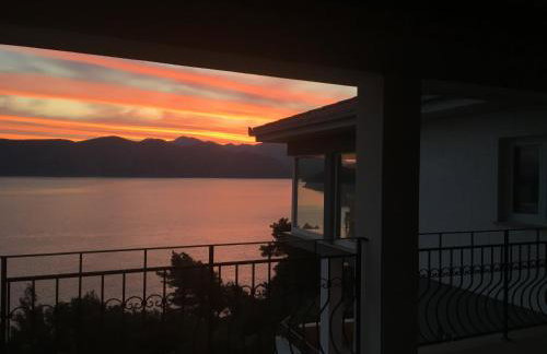 THE VIEW **** - Foto 49