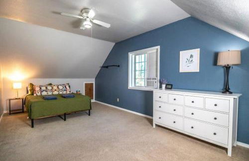 Spacious Family Home with Hot Tub - Foto 19