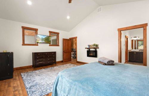 34 Acre Escape Games Hiking Pool Table Bicycles - Foto 26