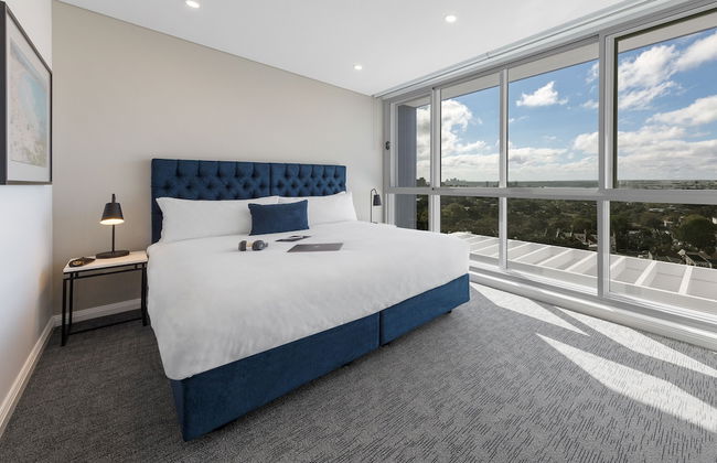 Meriton Suites Bondi Junction - Photo 14