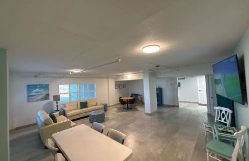 Beachfront Condo, Ocean Views, Near Patrick SFB - Foto 17