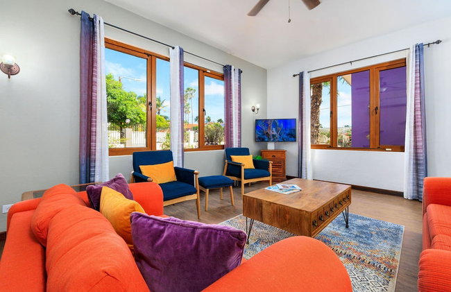 Spacious 4BR Villa Private Pool Cozy Location - Photo 6