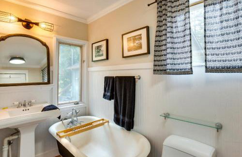 Historic Mapleton Cottage with River Views and Hot Tub - Foto 13