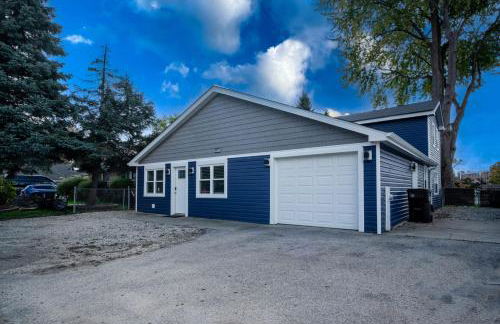 3BR 2BTH Waterfront Vacation Rental on Riverwalk to Downtown McHenry with Pier - Foto 56